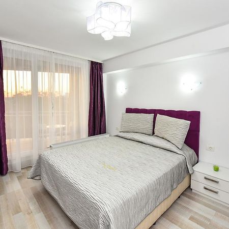 Pierre Cardin Deluxe Apartment With Terrace By Magniflex ブカレスト エクステリア 写真