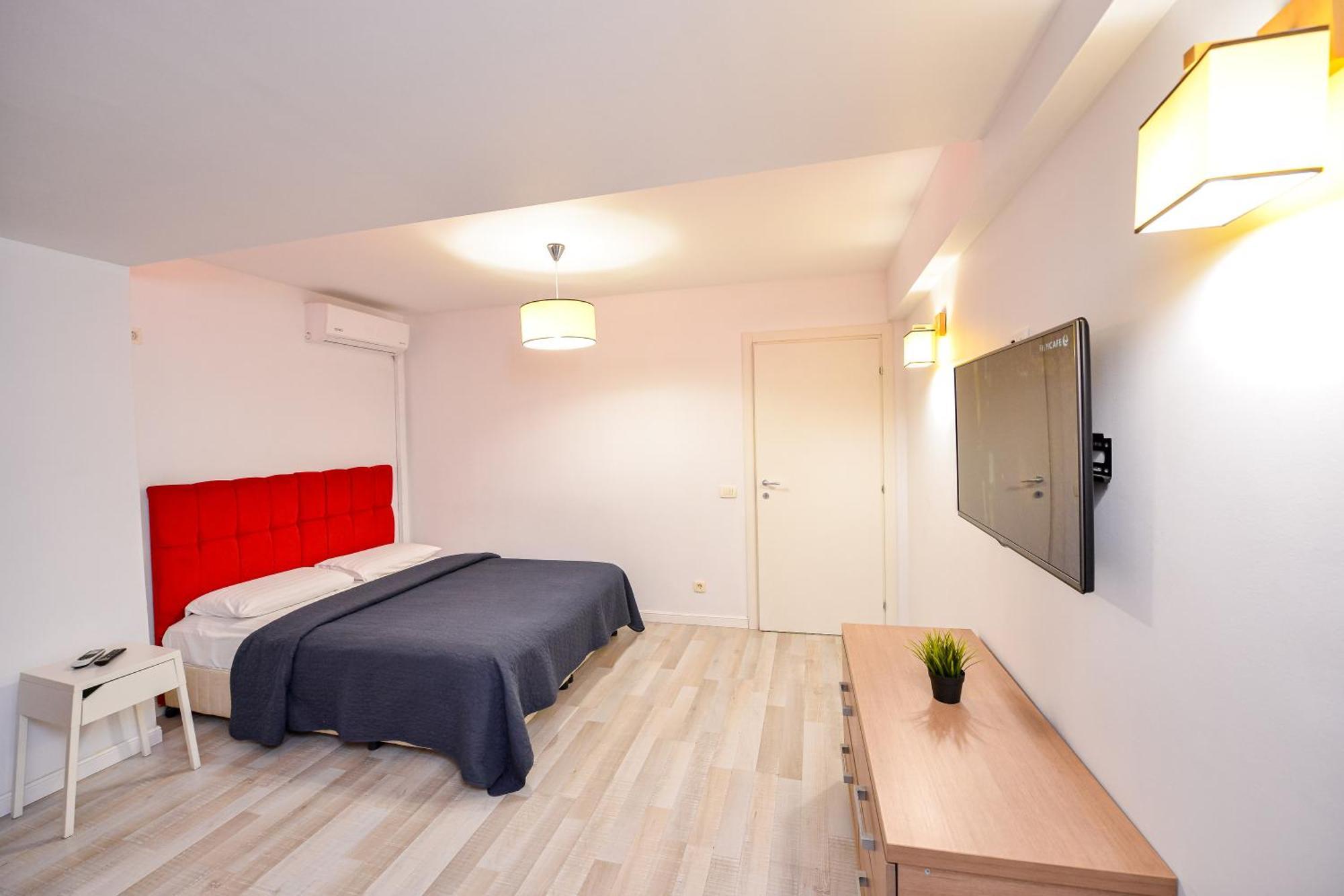 Pierre Cardin Deluxe Apartment With Terrace By Magniflex ブカレスト エクステリア 写真
