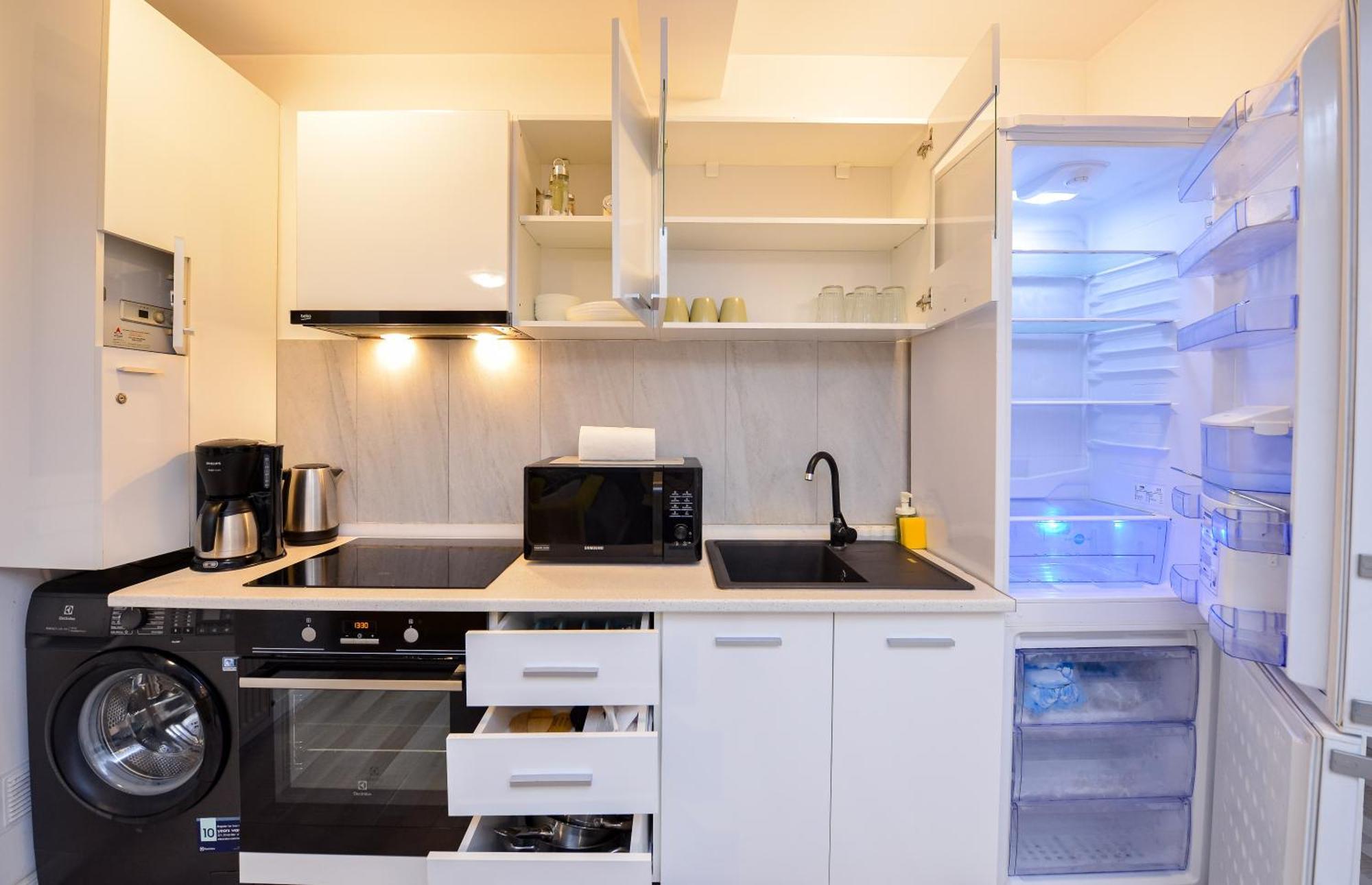 Pierre Cardin Deluxe Apartment With Terrace By Magniflex ブカレスト エクステリア 写真